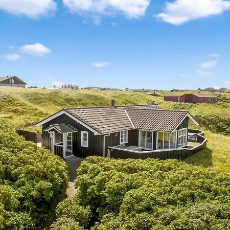 Nyaraló Kasperi - 250m From The Sea By Interhome